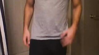 19yo jerkin off in the bathroom