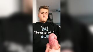 Huge Cumshot Webcam