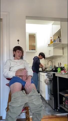 Wanks while buddy doing the dishwasher