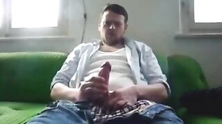 Average guy with an above average cock blasts an exceptional load