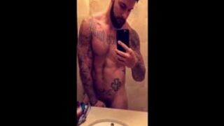 Justin Charles Reed mirror nudes