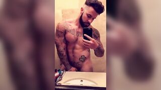 Justin Charles Reed mirror nudes