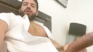 Masturbation Video Watch me stroke my sweaty fat cock with the beard  ????????????